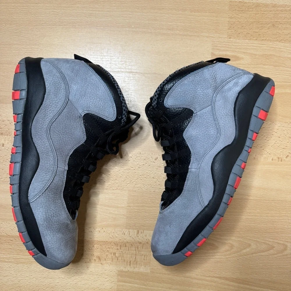Air Jordan Sneaker Mens 11.5 Gray Black Retro 'Cool Grey' Air Jordan Collection